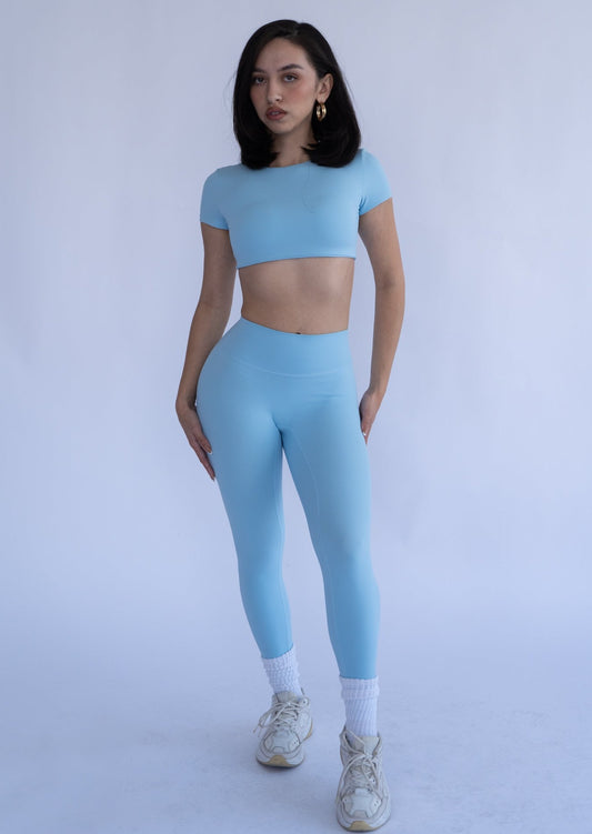 Crop Top in in Azul Bebé